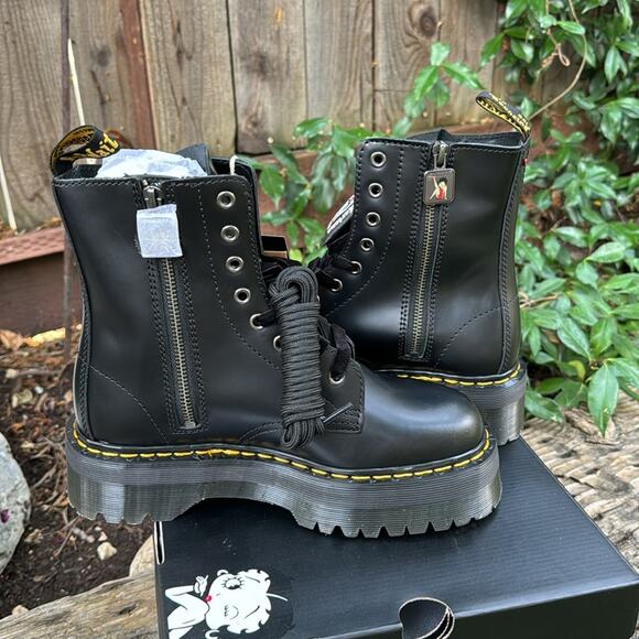 NEW Dr. Martens Black Betty Boop Jadon Boots Women's Size 8 US / 6 UK NIB - Picture 7 of 16
